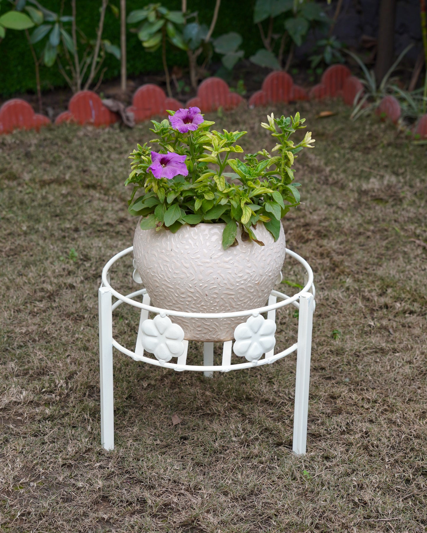 Ivory basket planter stand (gamla stand)