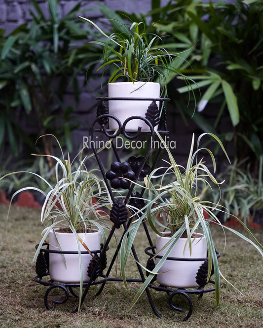 Black Triangle Three Pot Planter