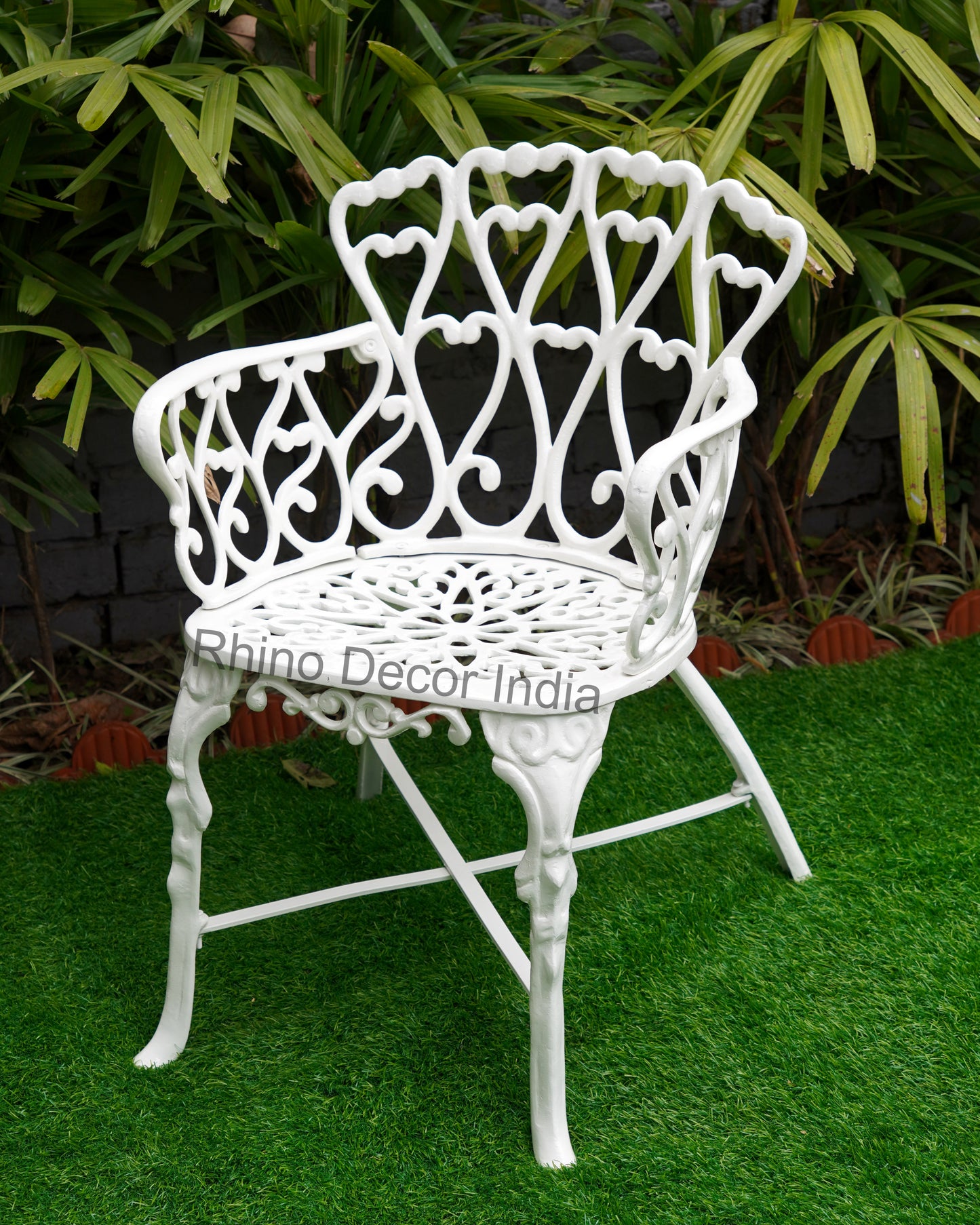 Exquisite Aluminium Garden Furniture set - White