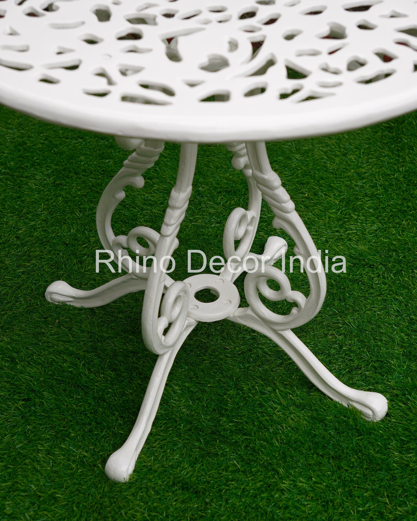 Exquisite Aluminium Garden Furniture set - White