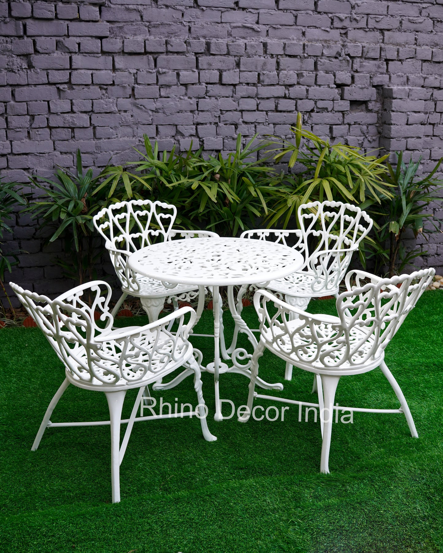 Exquisite Aluminium Garden Furniture set - White